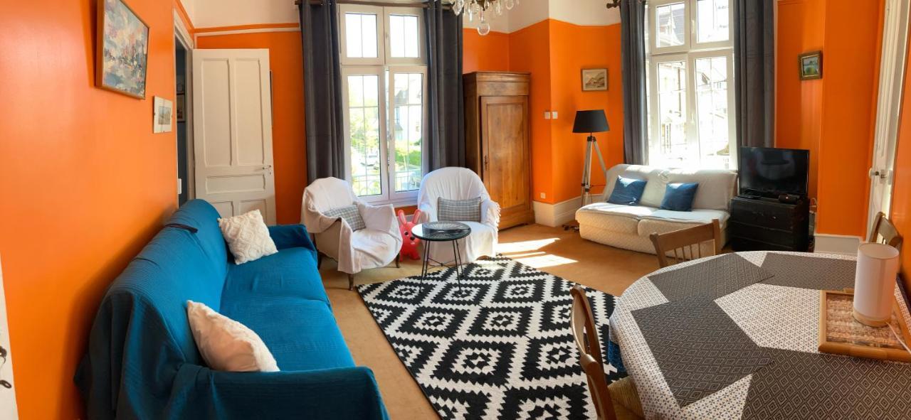 Le Touquet, Alexandra *
