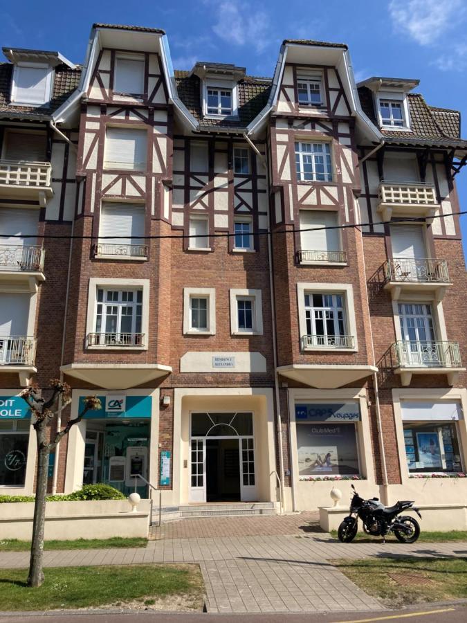 Le Touquet, Alexandra * Le Touquet-Paris-Plage